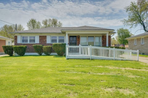 Louisville Vacation Rental | 3BR | 3BA | 1,400 Sq Ft | 4 Steps to Enter
