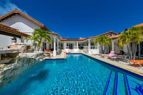 2 outdoor pools, open 7:00 AM to 10:00 PM, sun loungers