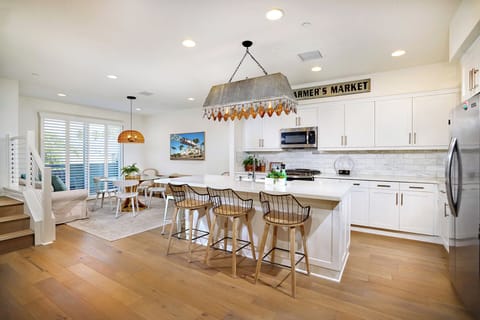 2nd Floor Entertainment Space