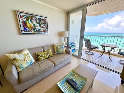 Fully renovated beachfront in best location of Isla Verde