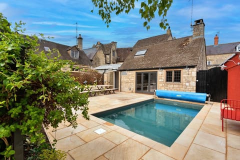 Holiday Home Swimming Pool