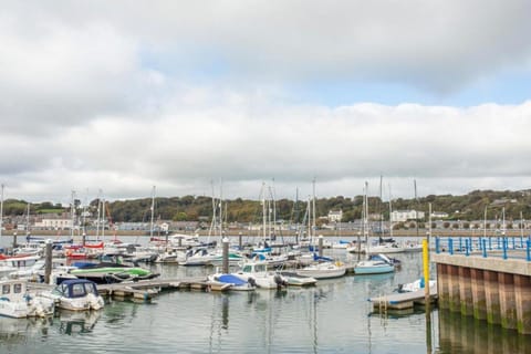 Surroundings [summer] (1-5 km)