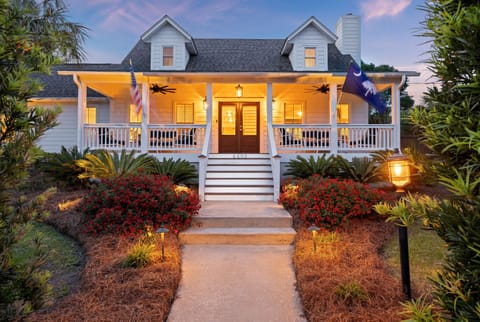 Welcome to 4403 Palm Blvd!