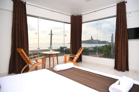 AC Deluxe Room with Sea and Temple View | View from room