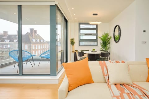 Deluxe Apartment, Balcony | Individually decorated, individually furnished, desk, laptop workspace