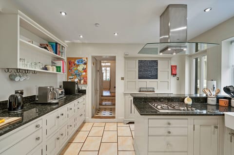 House | Private kitchen