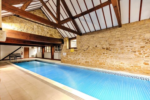 Cottage | Pool | Outdoor pool