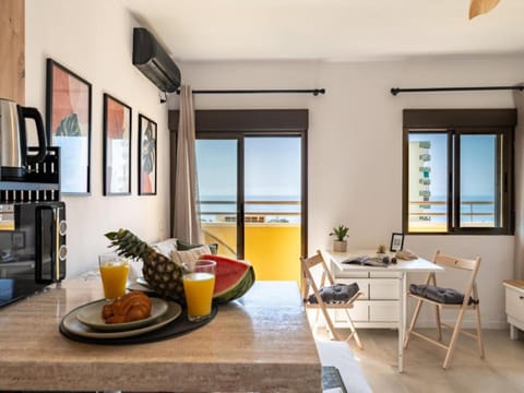 Apartment | Dining