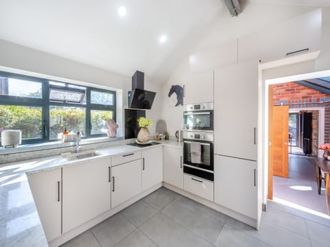 Kitchen | Lower Peastocking, Meriden, near Coventry