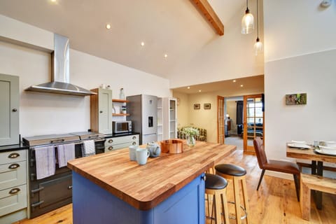 House | Private kitchen | Stovetop