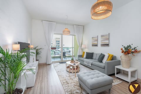 Luxury Apartment, City View | Living area | 55-inch Smart TV with cable channels