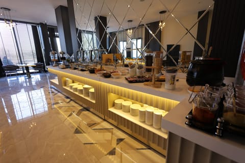 Daily buffet breakfast for a fee