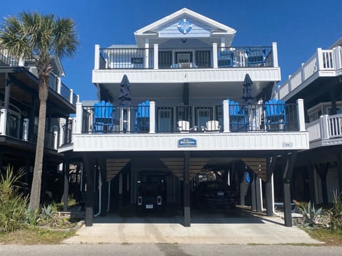 B16 OCEANFRONT