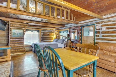 Davis Vacation Rental | Studio | 1BA | 435 Sq Ft | 4 Steps to Enter