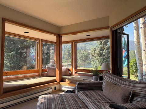 Lakeside views right from your living room sofa.