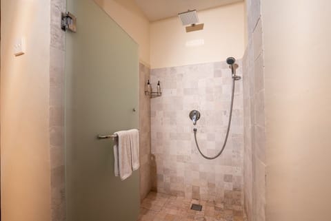 Deluxe Double Room, River View | Bathroom | Shower, free toiletries, towels, soap