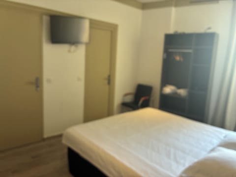 Comfort Double Room, Balcony, City View | Desk, free WiFi