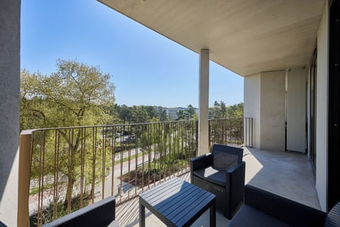 Luxury Apartment, Balcony, Park View | Terrace/patio