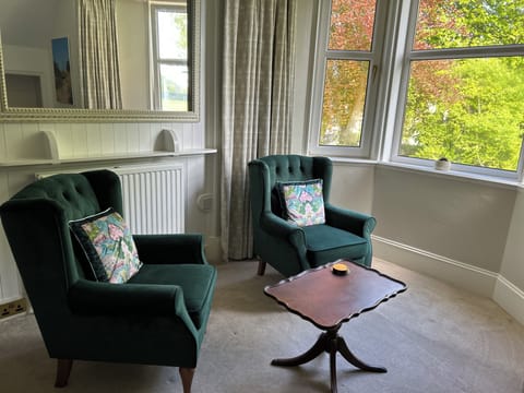 Double Room (SKYE) | Iron/ironing board, free WiFi