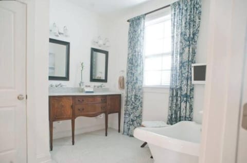 Primary suite bathroom