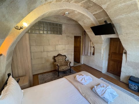 Double Room | Premium bedding, WiFi (free), bed sheets
