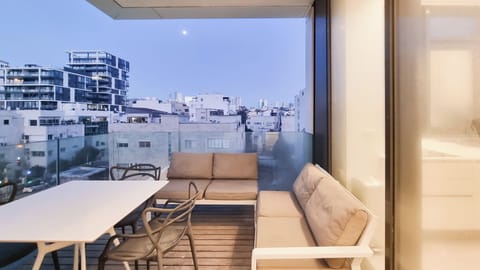 Apartment | Terrace/patio