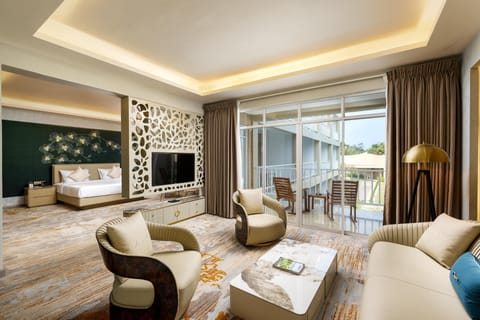 Luxury Suite, Balcony, Garden View | Garden view