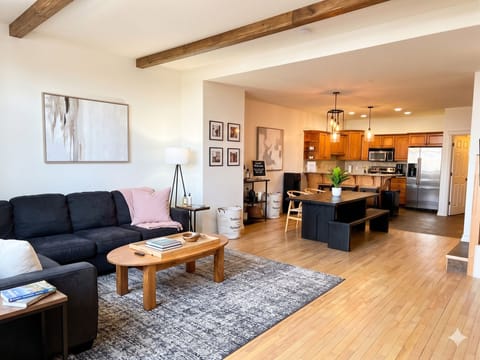 Open Plan Living at its best.