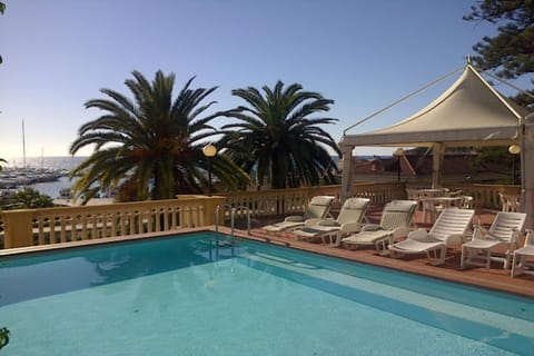Holiday Home Swimming Pool