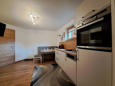 Wood, Flooring, Interior Design, Floor, Furniture, Ceiling, Room, Apartment, Home, Wood Stain