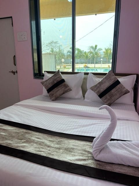 Deluxe Double Room | Soundproofing