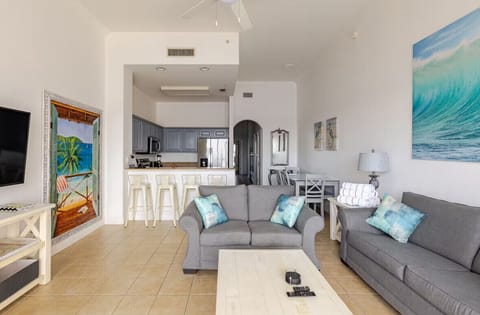 Cozy Living Room with queen pullout sofa and flat screen Tv