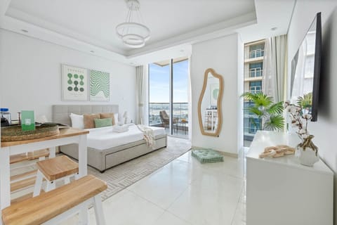 Bright and spacious studio room with modern amenities for a comfortable stay.
