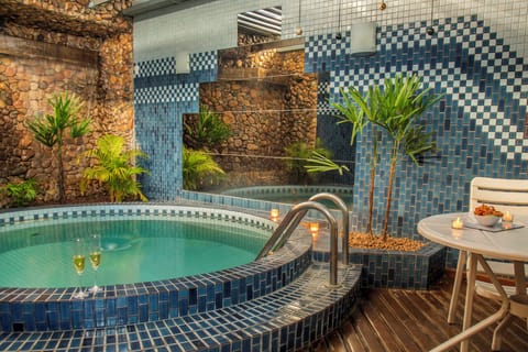 Presidential Suite, Multiple Beds | 1 bedroom, laptop workspace, free WiFi, bed sheets