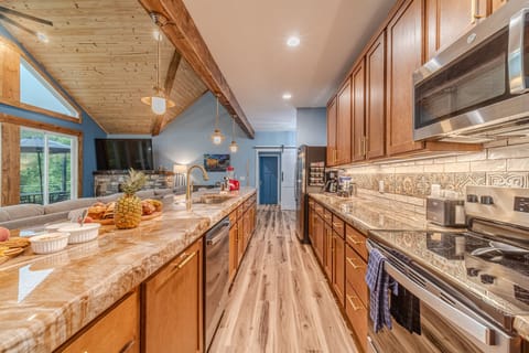 Kitchen Space for All the Chefs in Your Group!