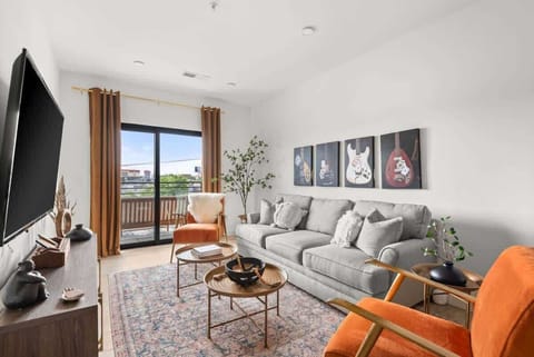 Songbird Living Room: Watch Hulu on us!