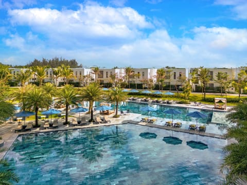 2 outdoor pools, pool umbrellas, sun loungers