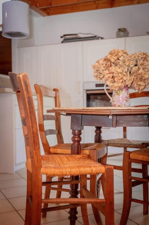 Deluxe Apartment | Private kitchen