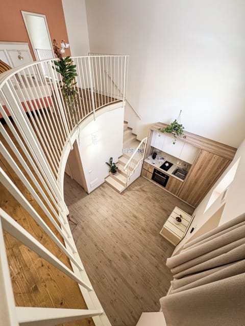 Full-size fridge, oven, stovetop, espresso maker