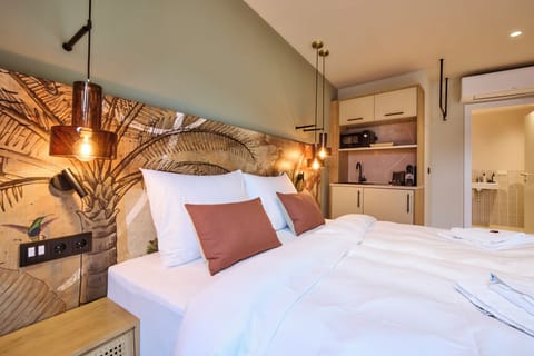 Superior Double Room | In-room safe, blackout drapes, iron/ironing board, free WiFi