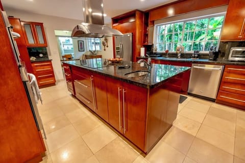 Spacious Layout, Sleek Stainless, Gourmet Ready