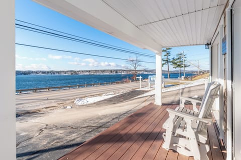 Laconia Vacation Rental | 4BR | 2BA | 1,540 Sq Ft | 4 Steps Required