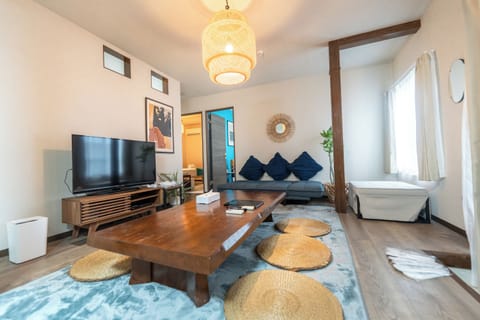 Basic House | Living area