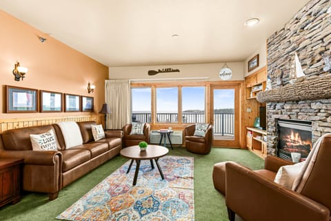 A gathering space for family, friends, and unforgettable views