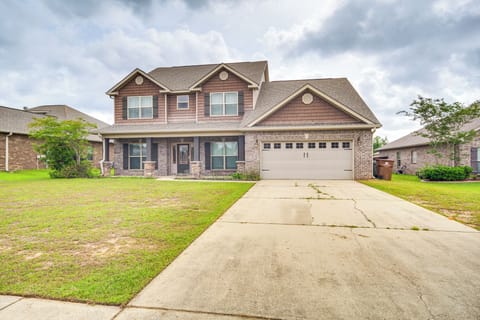 Gulfport Vacation Rental | 5BR | 3.5BA | 3,441 Sq Ft | 1 Step to Enter