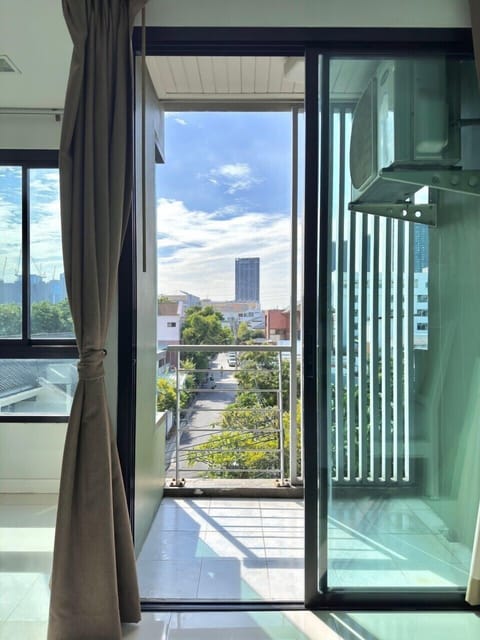 Economy Studio | Balcony