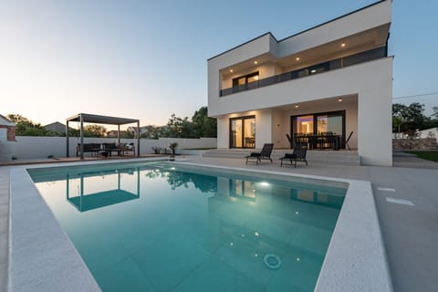 House | 4 bedrooms