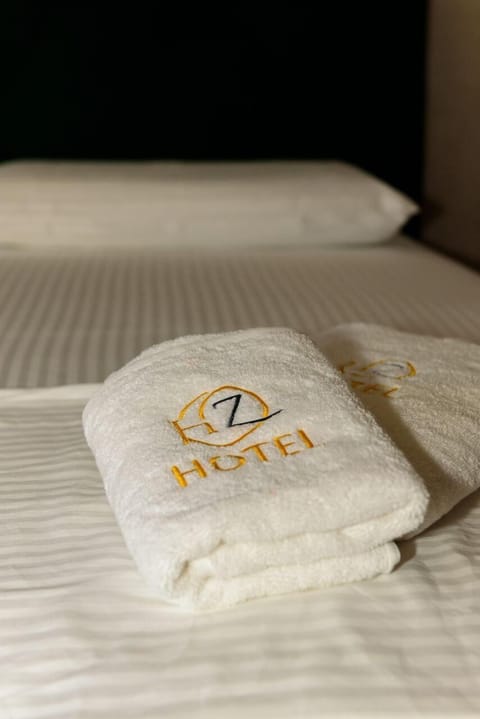 Soundproofing, free WiFi