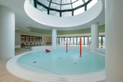 Holiday Home Swimming Pool