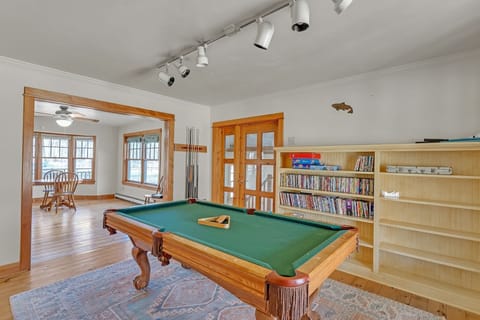 Furniture, Table, Indoors, Pool Table, Room
